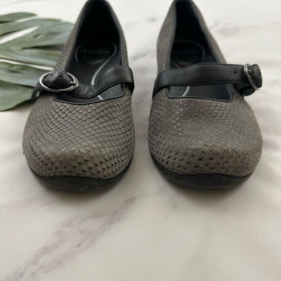 Dansko Womens Mary Jane Ballet Flats Size 38 Gray Black Leather Snakeskin - Picture 3 of 7